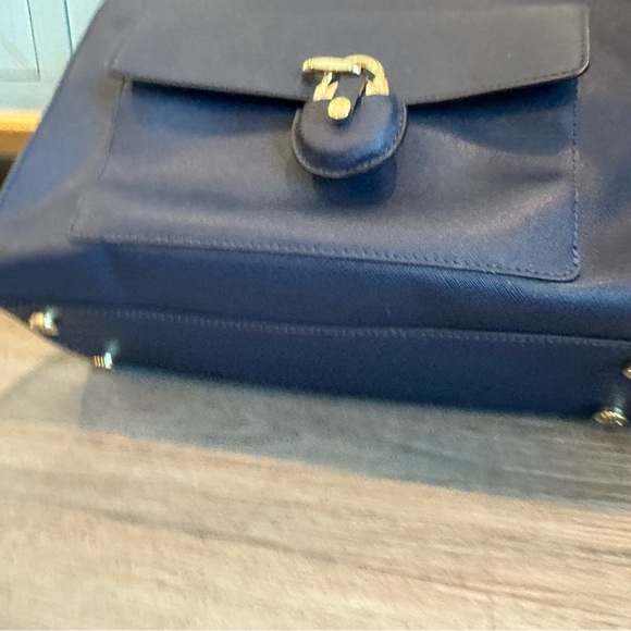 Michael Kors purse - Picture 4 of 12